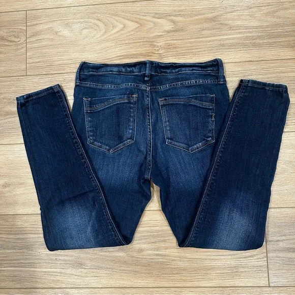 Express Women’s Leggings - Mid-rise Size 6 Short - Picture 4 of 14